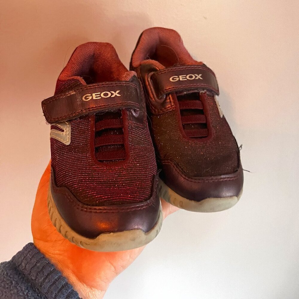 Geox Girls Shoes Purple Sparkle Size 8